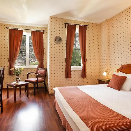 Otel Erguvan - Special Category İstanbul